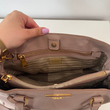 Sac Prada Galleria moyen vieux rose