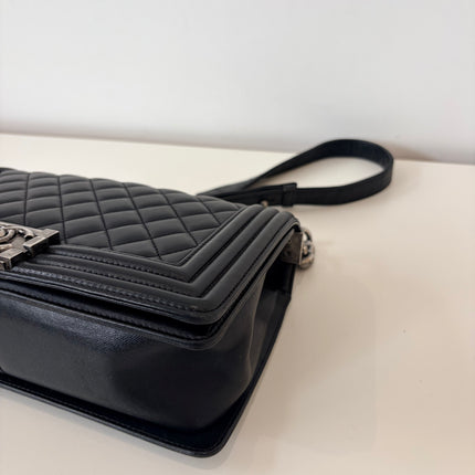 Sac Chanel Boy medium noir