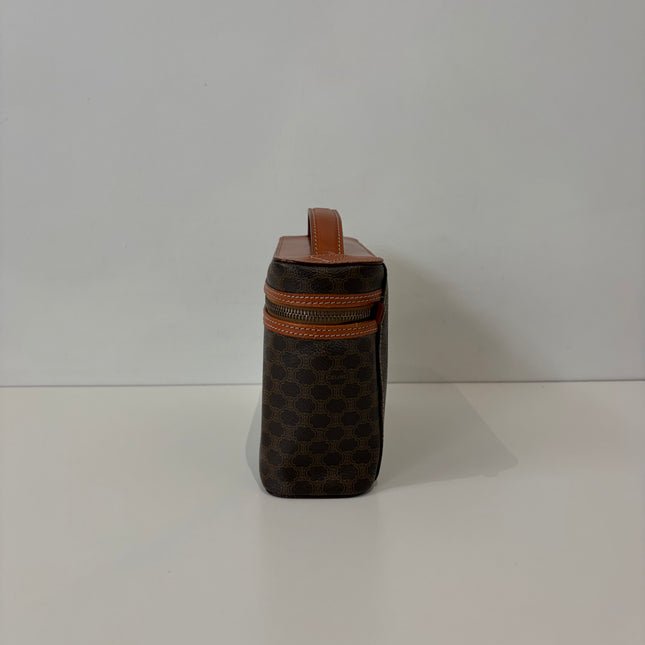 Vanity Celine PM vintage Macadam