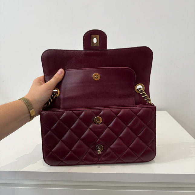 Sac Chanel Perfect Edge bordeaux épaule