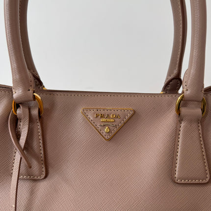 Sac Prada Galleria moyen vieux rose