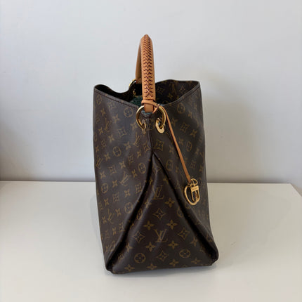 Sac Louis Vuitton Artsy Monogram MM