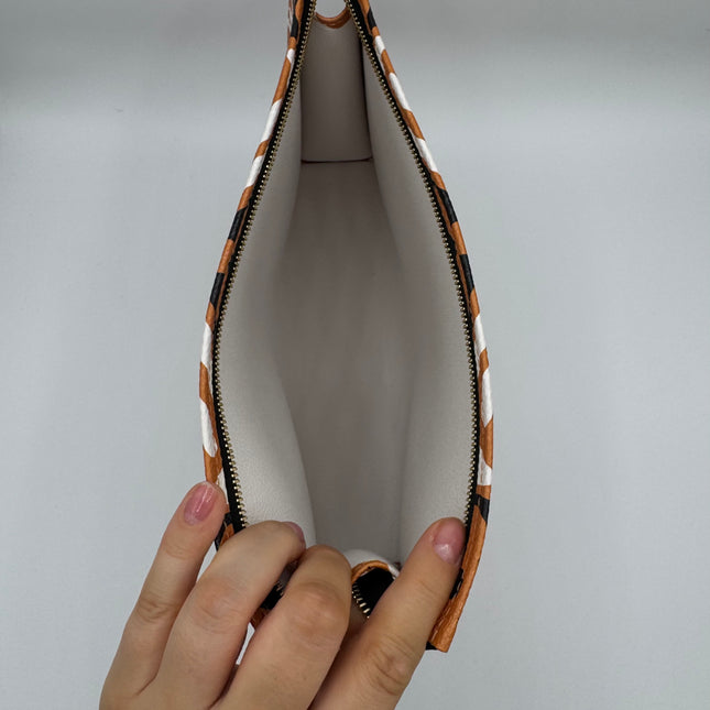 Poche Toilette Louis Vuitton Édition Crafty