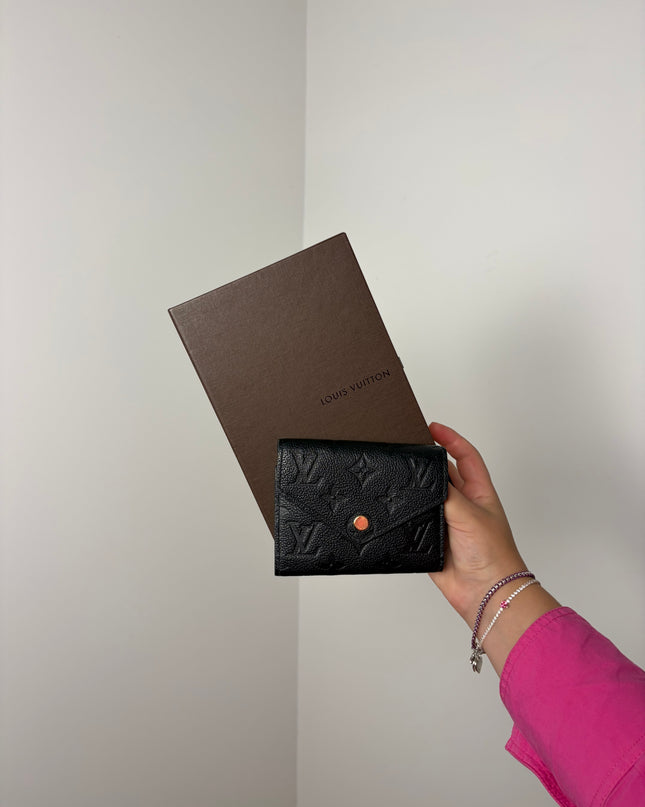 Portefeuille Louis Vuitton Victorine Cuir Empreinte Noir