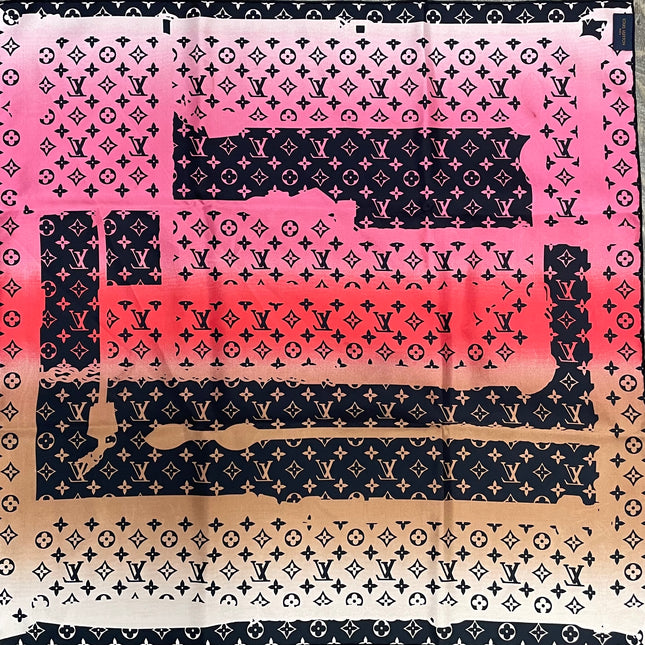 Carré Louis Vuitton en soie 70x70cm