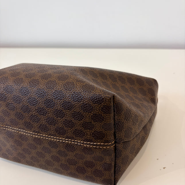 Pochette Céline Macadam