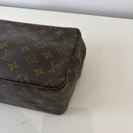 Trousse de toilette 28 Louis Vuitton
