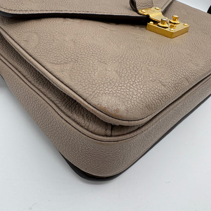 Sac Louis Vuitton Métis Cuir Empreinte tourterelle