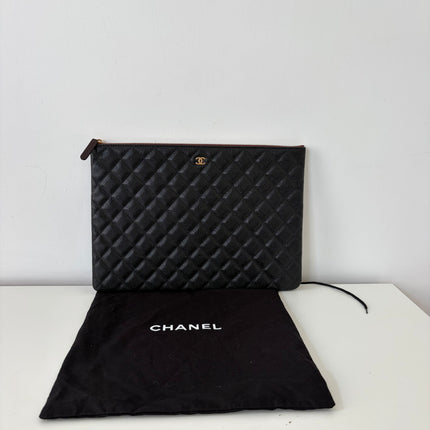 Pochette zippee classique Chanel o’case