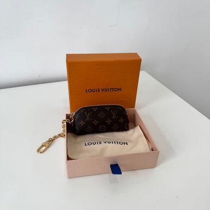 Pochette Louis Vuitton Cosmétique rouge à lèvres
