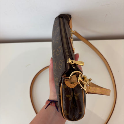 Sac pochette Louis Vuitton Eva Monogram