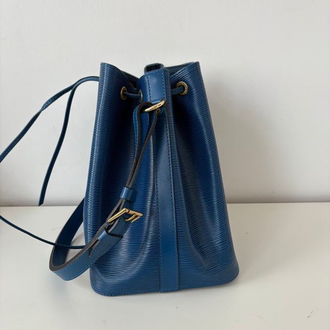 Sac Louis Vuitton PM Noé cuir épi bleu