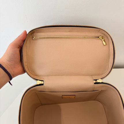 Vanity Louis Vuitton case Nice BB