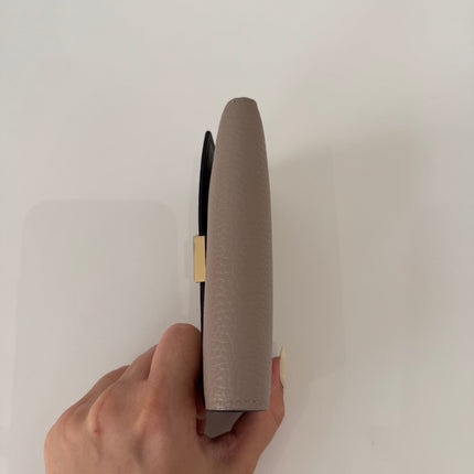 Portefeuille Louis Vuitton Capucines Compact