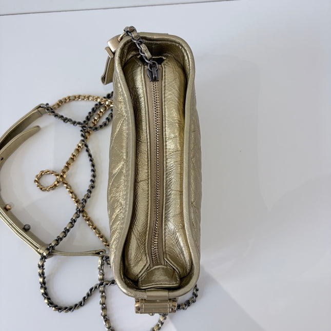 Sac Chanel mini Gabrielle Doré