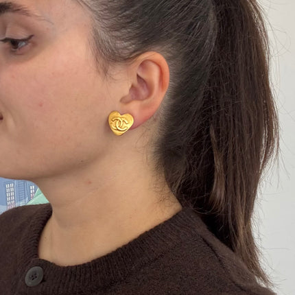 Boucles d’oreilles Chanel vintage cœurs clips