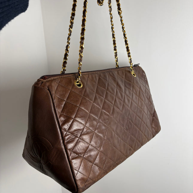 Sac shopping Chanel vintage chocolat