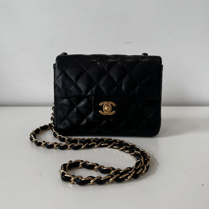 Sac chanel mini square noir