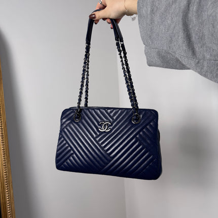 Sac Chanel Cabas Chevrons Bleu Marine