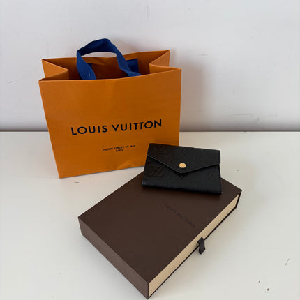 Portefeuille Louis Vuitton Victorine Cuir Empreinte Noir