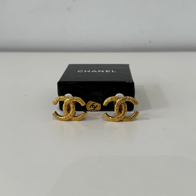 Boucles d'oreilles Chanel CC à clips