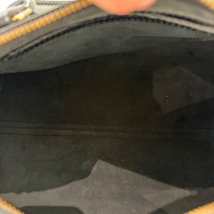 Sac Louis Vuitton Twist Bucket cuir épi noir