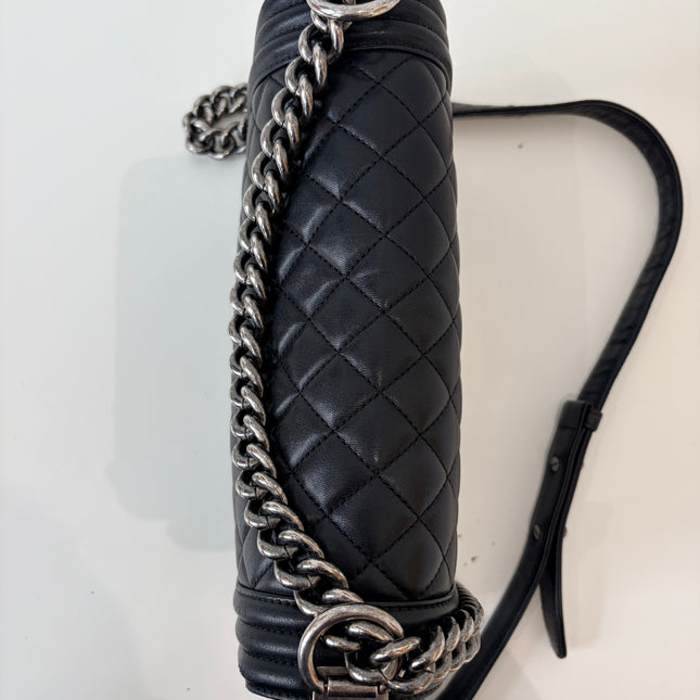 Sac Chanel Boy medium noir