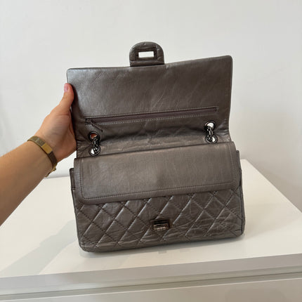 Sac Chanel 2.55 Argent Irisé 28cm