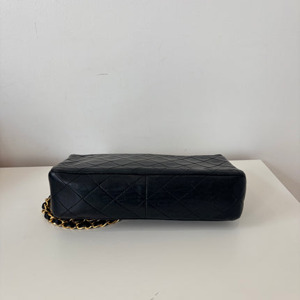 Sac Chanel simple rabat 23cm
