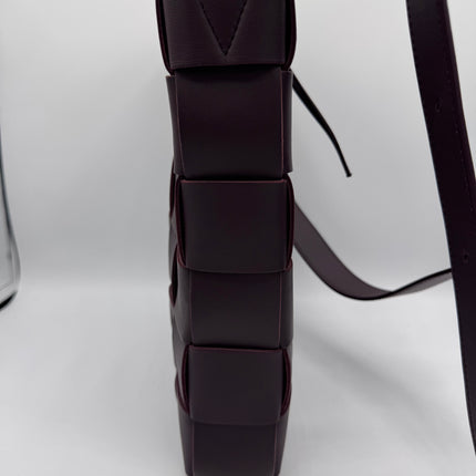 Sac Bottega Veneta Cassette vertical prune