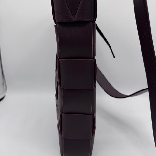 Sac Bottega Veneta Cassette vertical prune