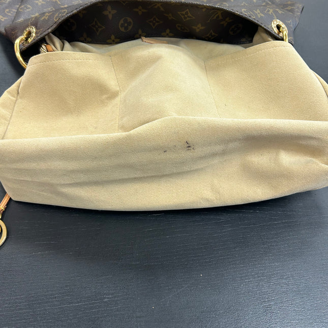 Louis Vuitton Artsy MM