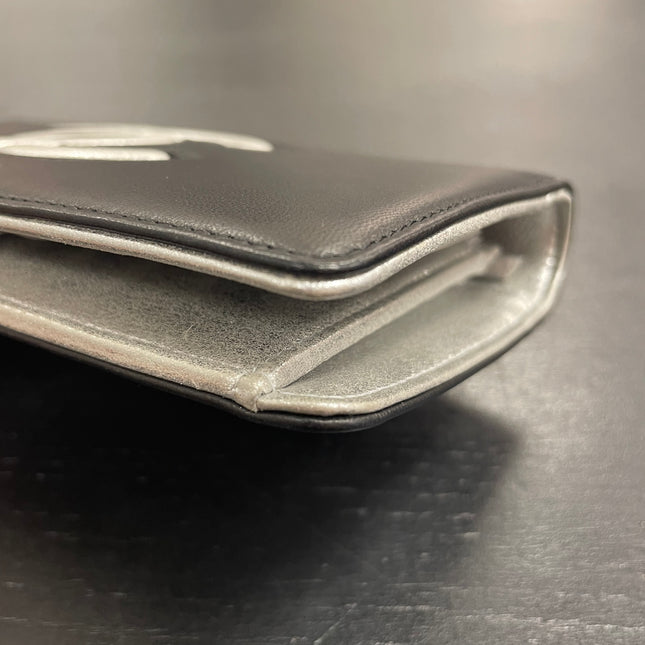 Portefeuille Chanel noir et argent