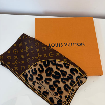 Carré Louis Vuitton 70cm Monogram