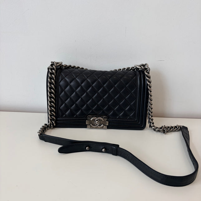Sac Chanel Boy medium noir