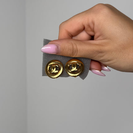 Boucles d’oreilles Chanel clips vintage