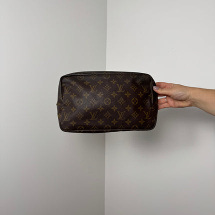 Trousse de toilette Louis Vuitton 28 Monogram