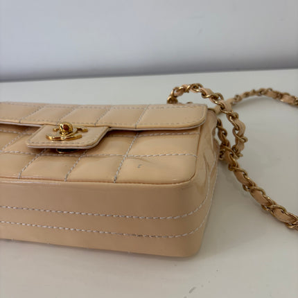 Sac Chanel Mini East West Chocolate Bar Beige