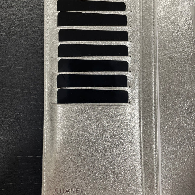 Portefeuille Chanel noir et argent