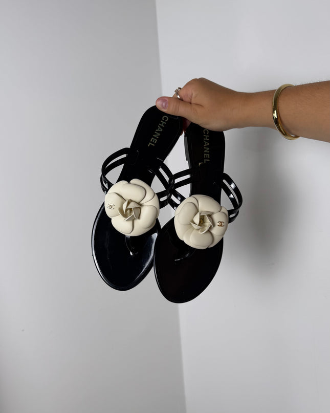 Sandales Chanel Camélia T38