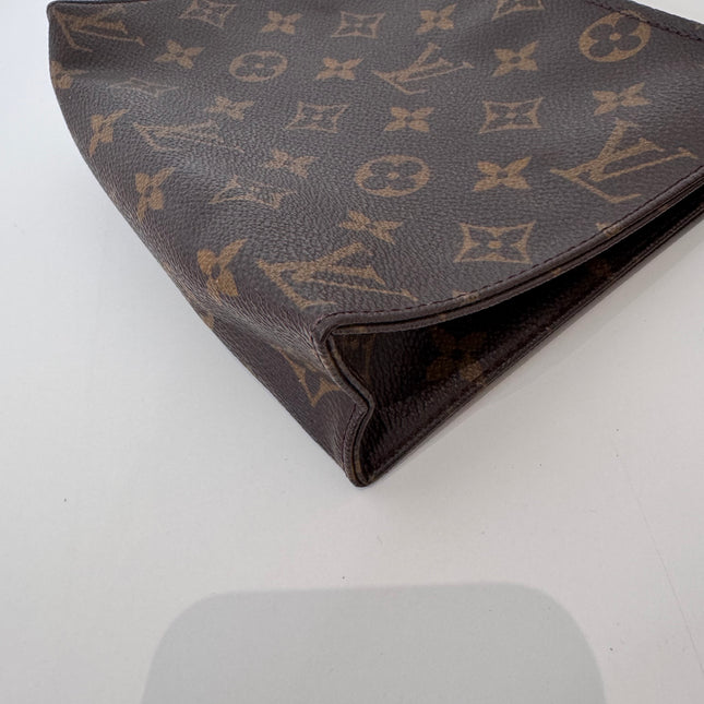 Trousse de toilette Louis Vuitton