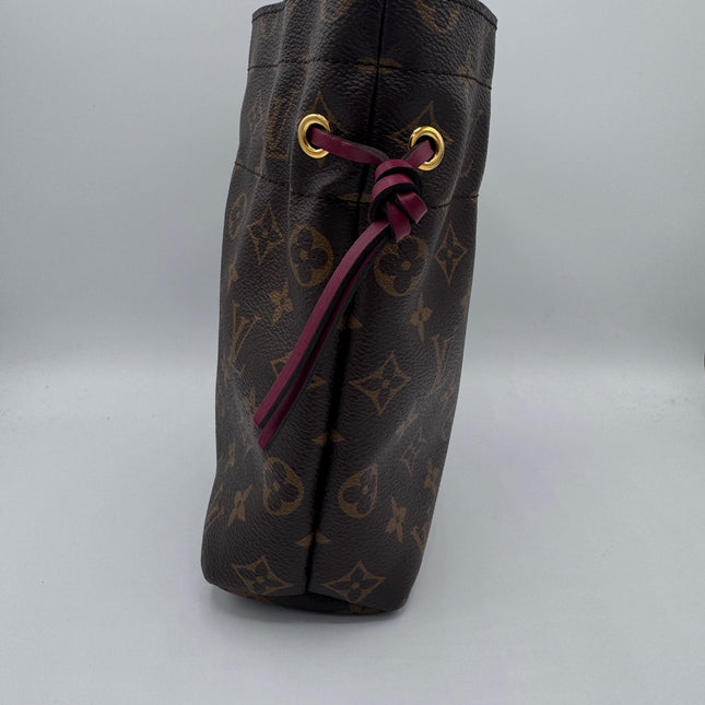 Pochette Louis Vuitton Noé Monogram