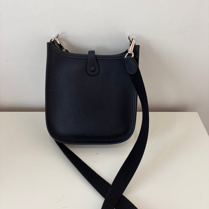 Sac Hermès Evelyne 16 bleu marine
