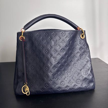 Sac Louis Vuitton Artsy Mm