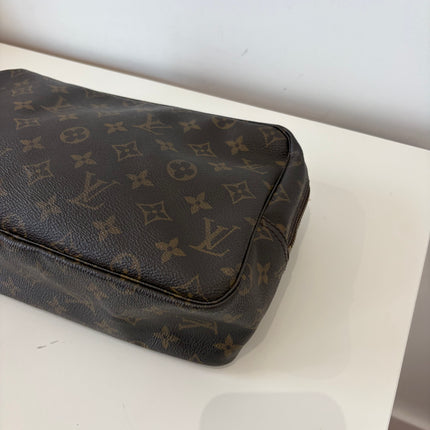 Trousse de toilette 28 Louis Vuitton