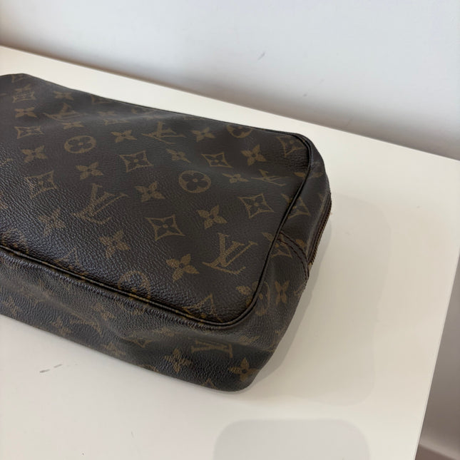 Trousse de toilette 28 Louis Vuitton