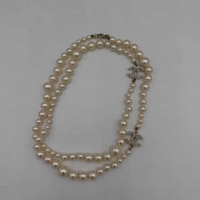 Sautoir Chanel perles