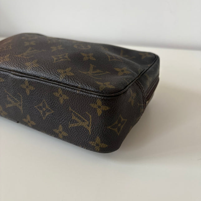 Trousse de toilette Louis Vuitton monogram 23cm