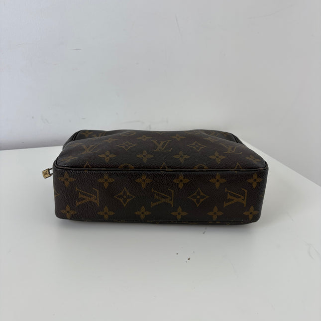 Trousse de toilette 23cm Louis Vuitton