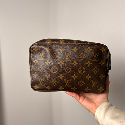 Trousse de toilette Louis Vuitton monogram 23cm